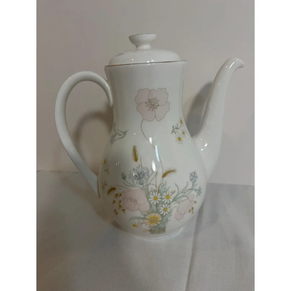 Royal Doulton Flirtation H. 5043 Coffee Pot Fine Bone China Floral 1976 Vintage